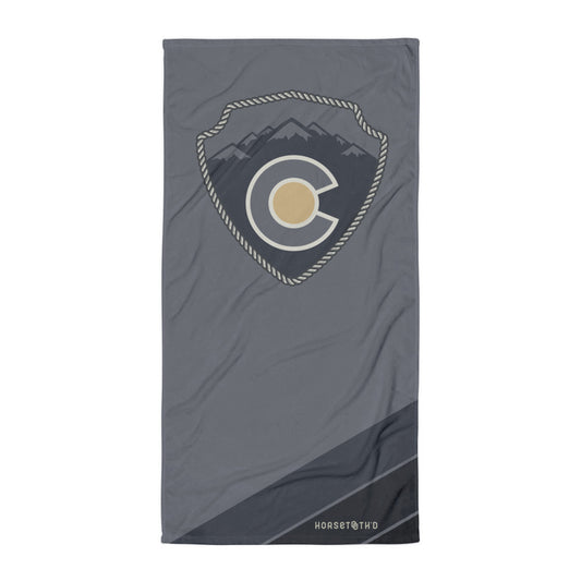 CO Mountain Sign Beach Towel